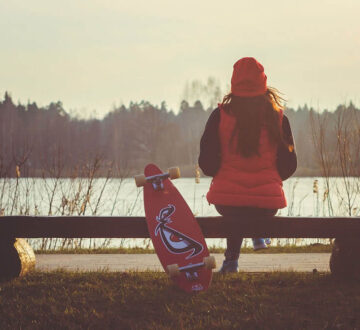 girl-with-skateboard